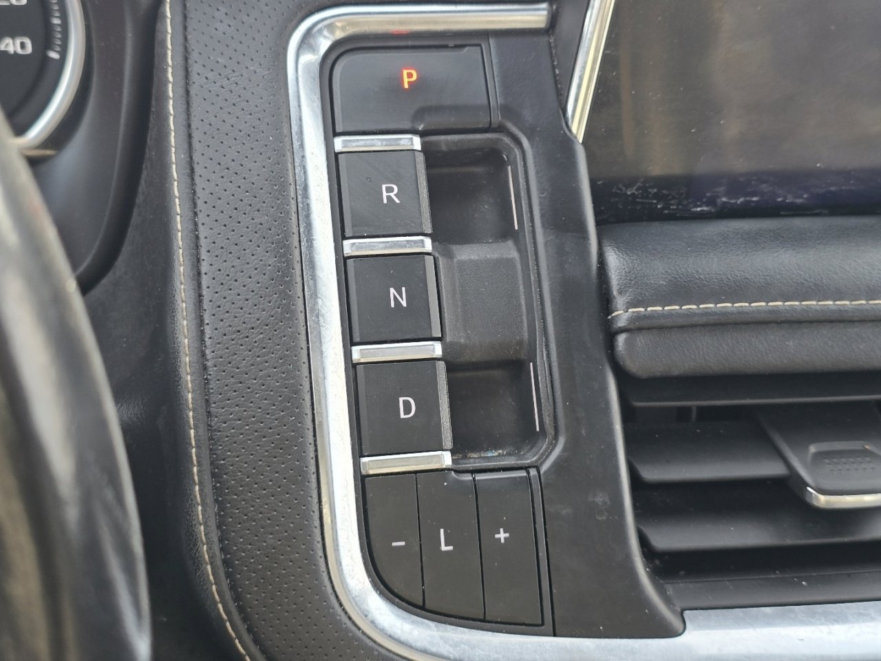 Used 2021 Chevrolet Tahoe Premier image 34