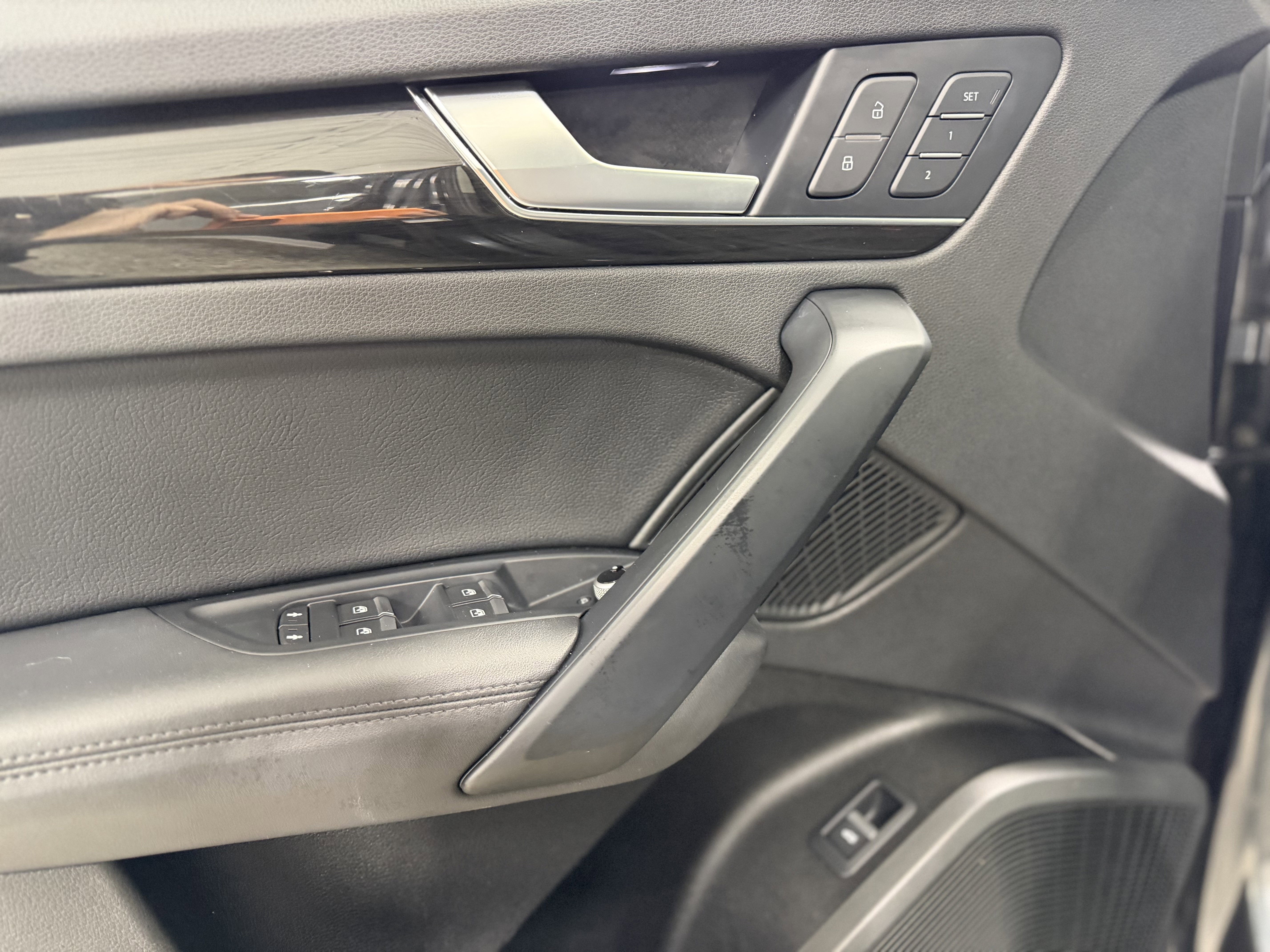 Used 2019 Audi Q5 2.0T Premium Plus w/ Premium Plus Package image 14