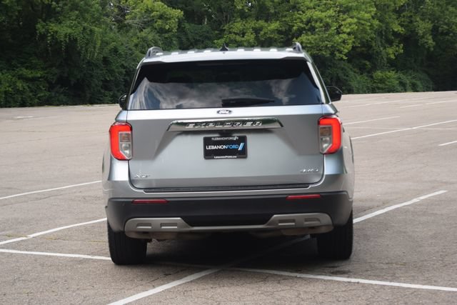 Used 2022 Ford Explorer XLT w/ Equipment Group 202A AWD/4WD image 26