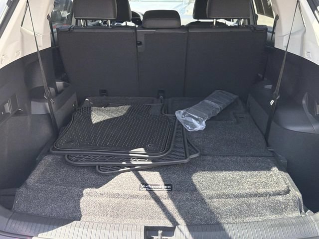 Certified 2023 Volkswagen Tiguan SE FWD image 5