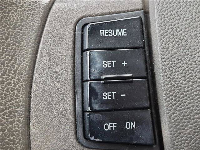 Used 2009 Ford Focus SEL FWD image 21
