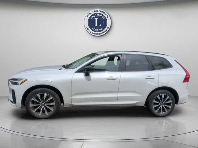 Used 2024 Volvo XC60 B5 Plus AWD/4WD image 2