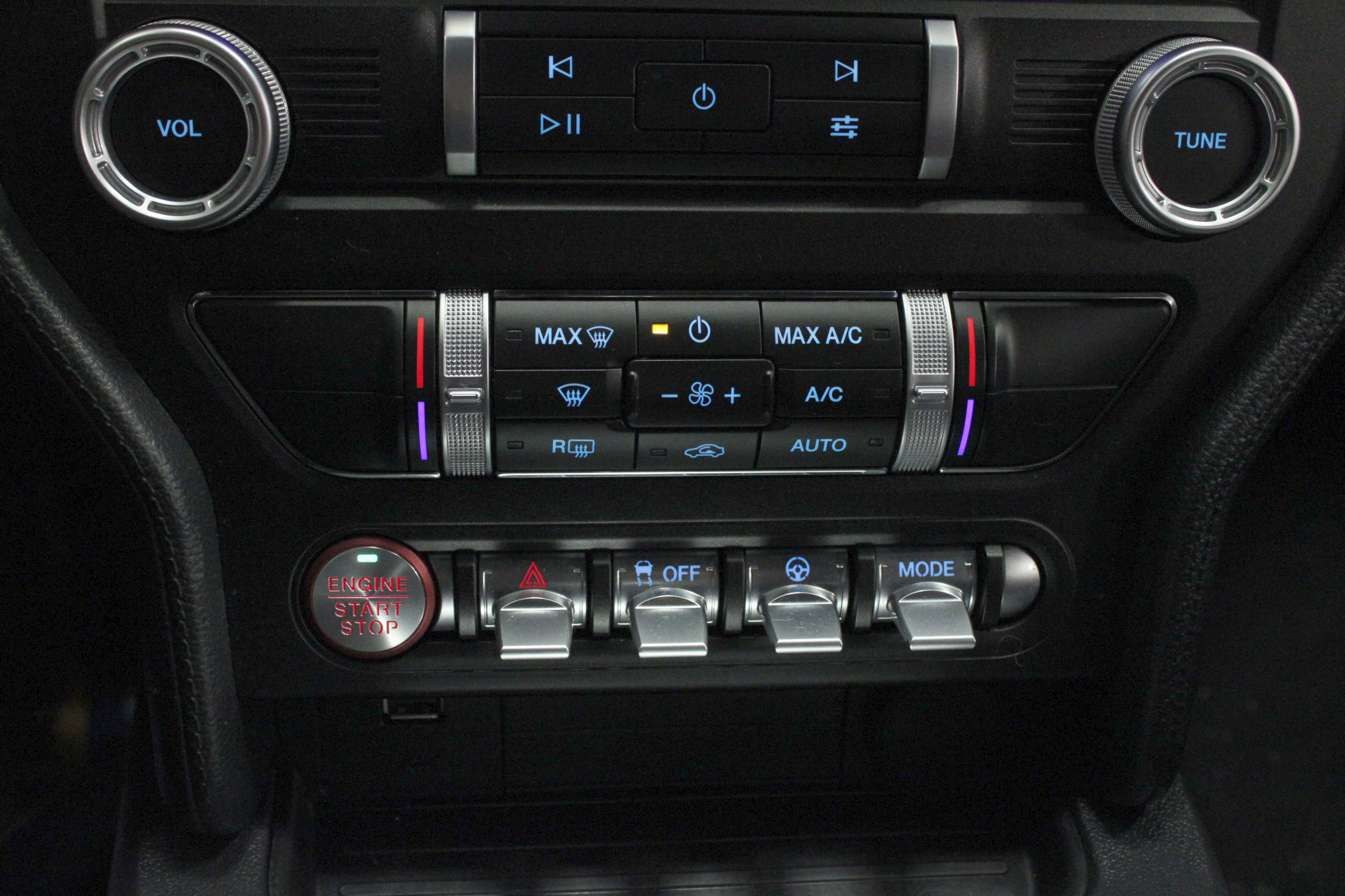 Used 2022 Ford Mustang Convertible w/ Equipment Group 101A image 30