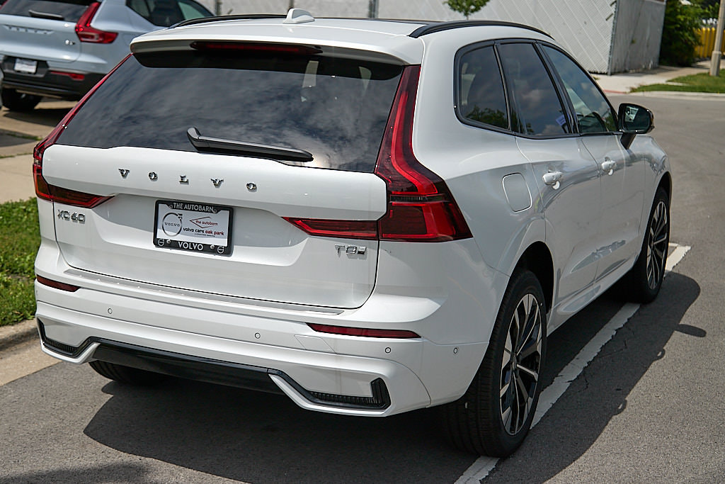New 2026 Volvo XC60 T8 Plus w/ Climate Package AWD/4WD image 10