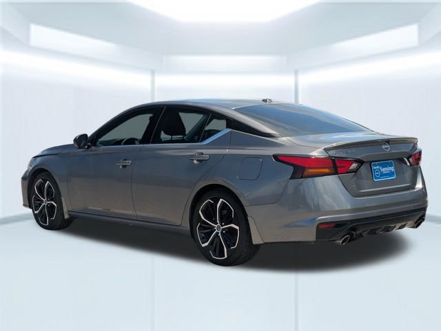 Used 2024 Nissan Altima 2.5 SR FWD image 3