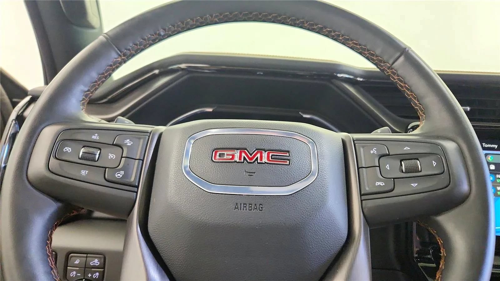 Used 2025 GMC Sierra 1500 AT4 w/ Technology Package AWD/4WD image 27