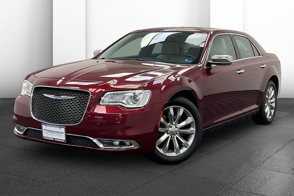 Used 2018 Chrysler 300 Limited w/ Light Group image 11