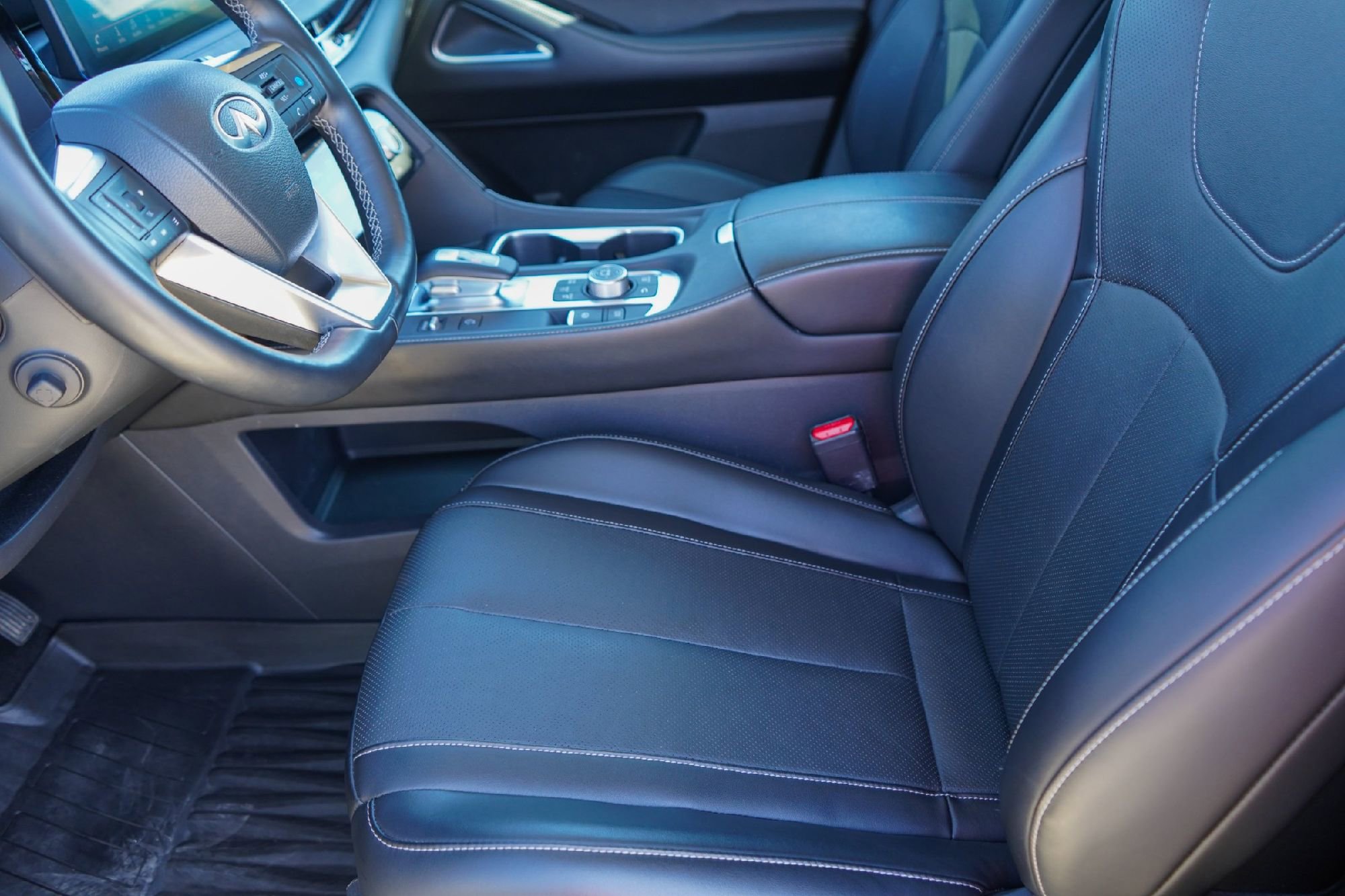 Certified 2023 INFINITI QX60 Sensory w/ Cargo Package image 8