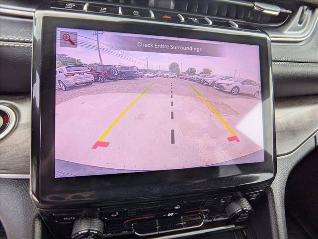 Used 2025 Jeep Grand Cherokee Limited w/ MOPAR Finishing Package AWD/4WD image 13