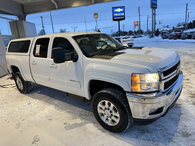 Used 2014 Chevrolet Silverado 2500 LTZ w/ Suspension Package, Off-Road image 3