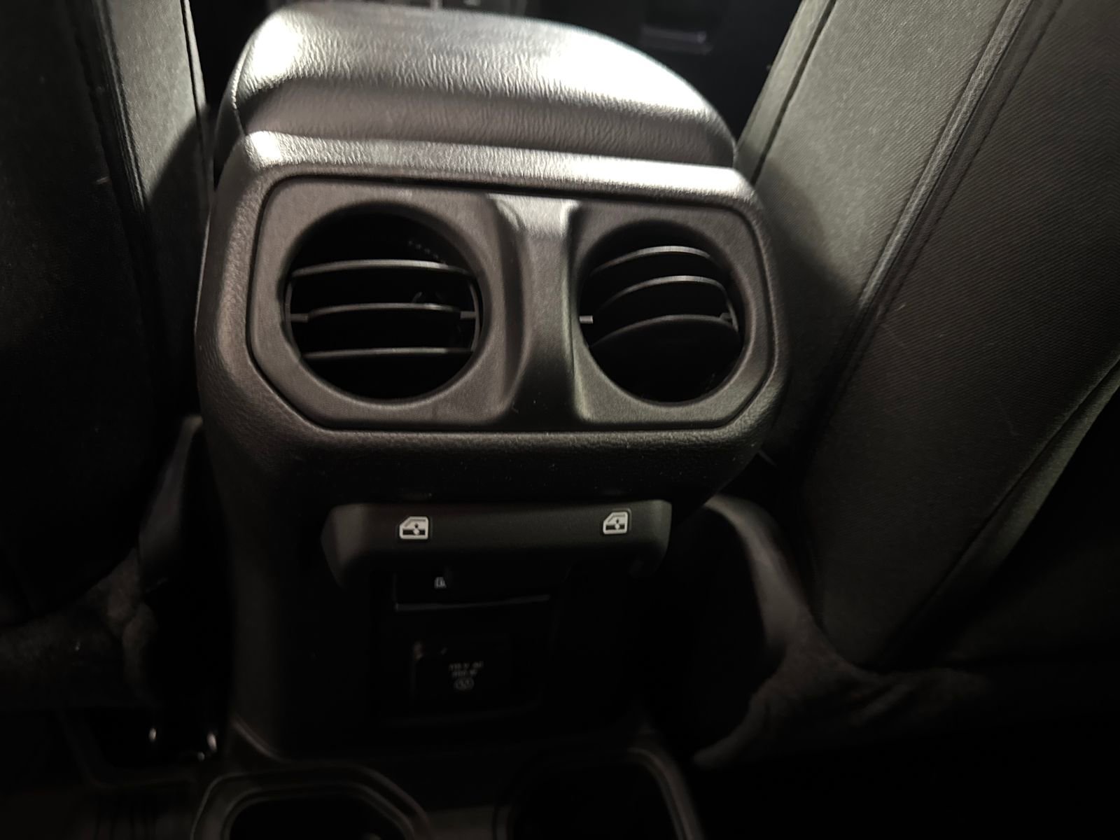 Used 2021 Jeep Gladiator Willys image 26