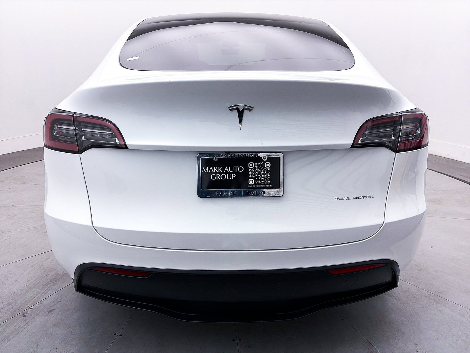 Used 2023 Tesla Model Y Long Range image 13