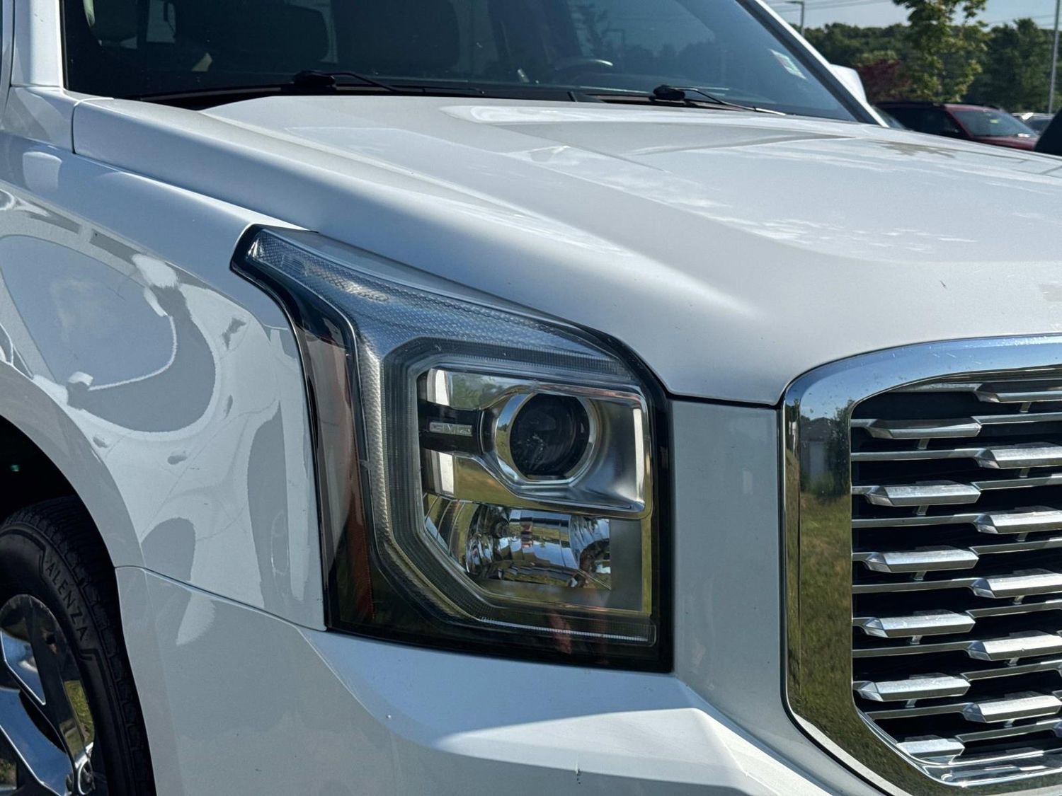 Used 2018 GMC Yukon Denali w/ Open Road Package AWD/4WD image 3