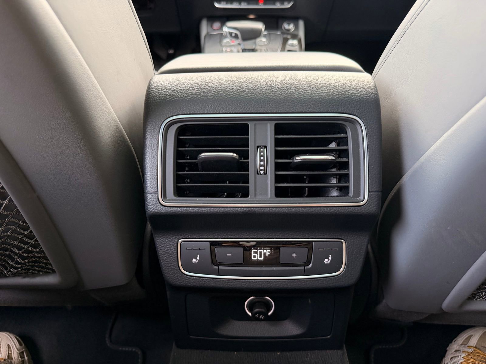 Used 2018 Audi SQ5 Prestige image 34