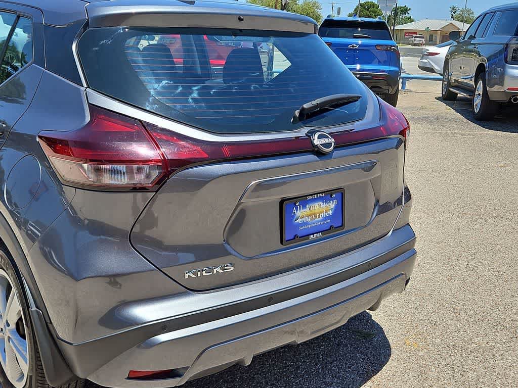 Used 2023 Nissan Kicks S FWD image 23
