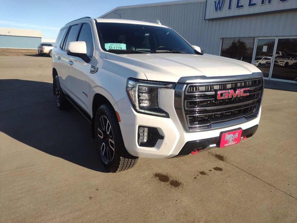 Used 2024 GMC Yukon AT4 w/ AT4 Premium Package image 4