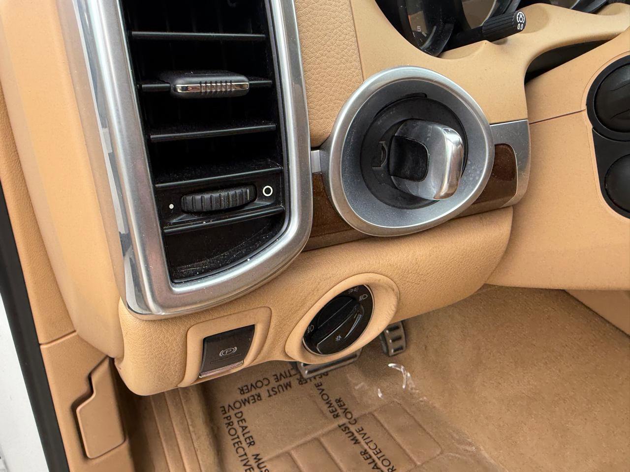 Used 2014 Porsche Cayenne S AWD/4WD image 13