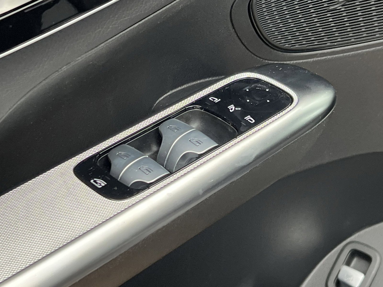 New 2026 Mercedes-Benz GLC 300 4MATIC image 13