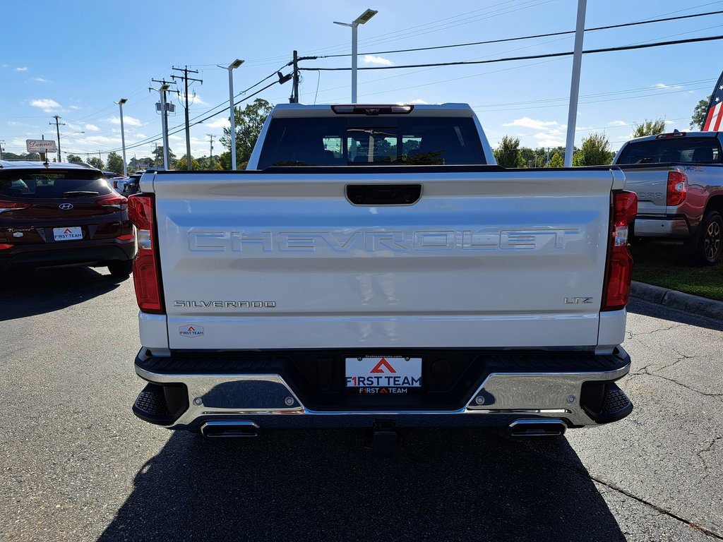 Used 2025 Chevrolet Silverado 1500 LTZ w/ LTZ Premium Package image 9