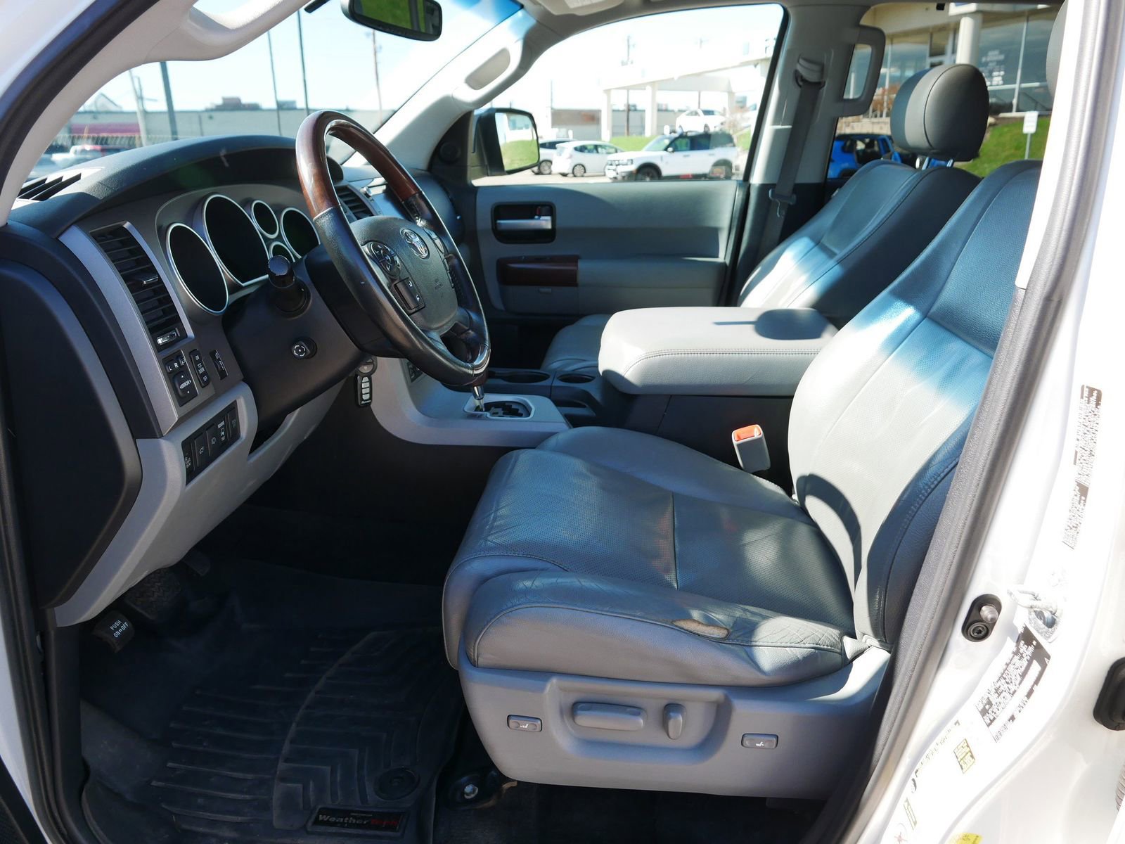 Used 2012 Toyota Sequoia Platinum AWD/4WD image 14