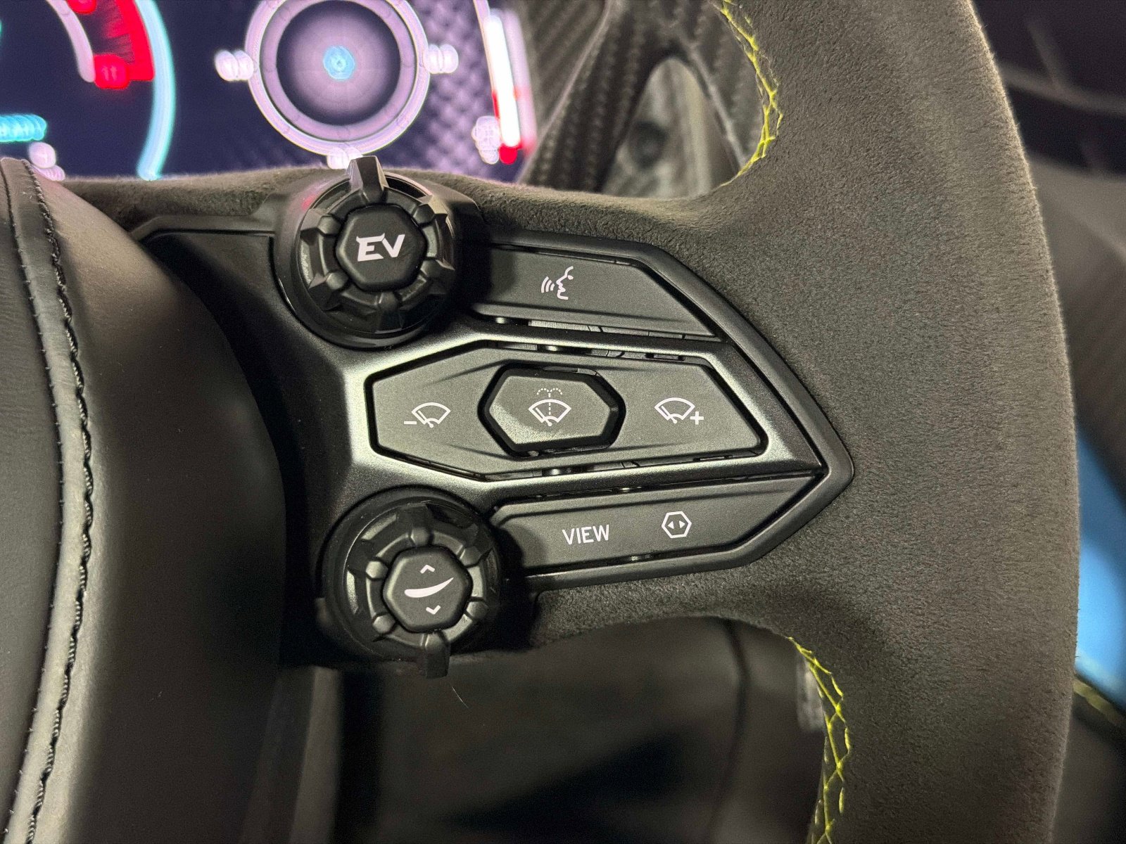 Used 2025 Lamborghini Revuelto image 42