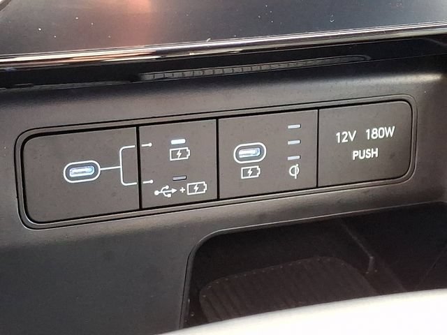 Used 2025 Hyundai Tucson SEL AWD/4WD image 24