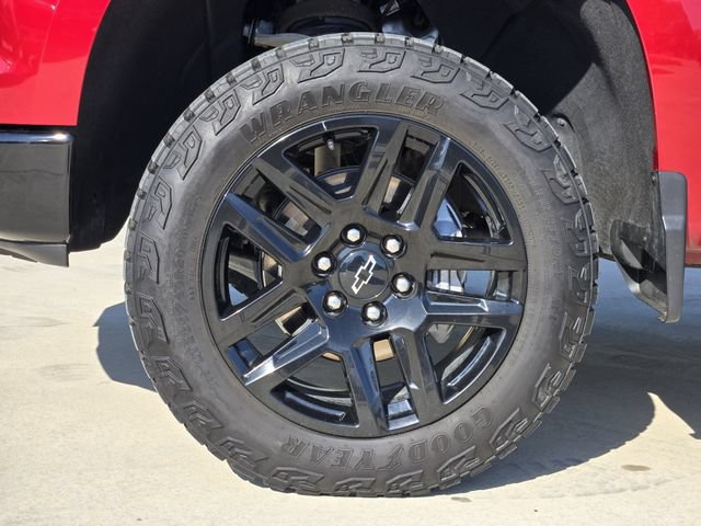 Used 2025 Chevrolet Silverado 1500 LT Trail Boss w/ LT Trail Boss Premium Package AWD/4WD image 11