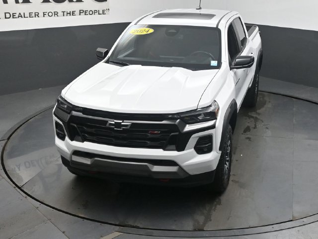 Used 2024 Chevrolet Colorado Z71 w/ Z71 Convenience Package 2 AWD/4WD image 50