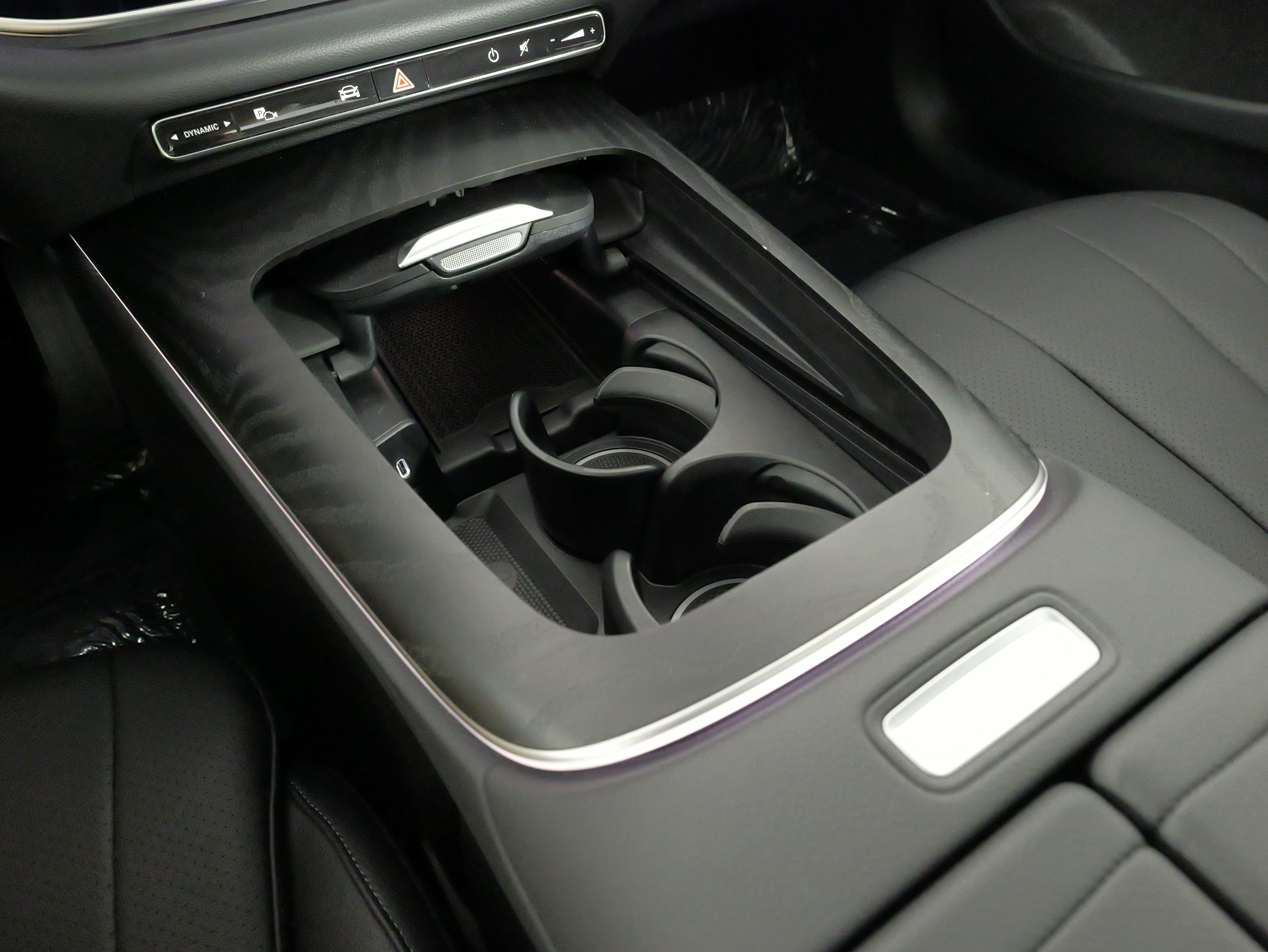 Used 2025 Mercedes-Benz E 350 4MATIC Sedan image 53