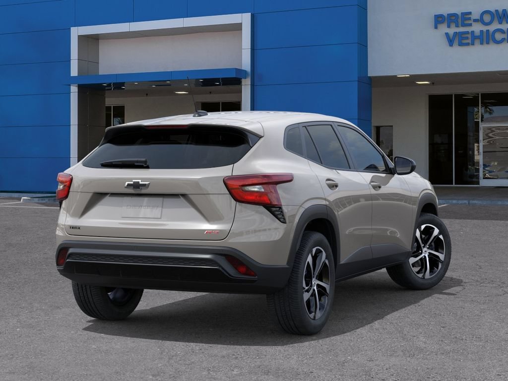 New 2026 Chevrolet Trax RS w/ Sunroof Package FWD image 4