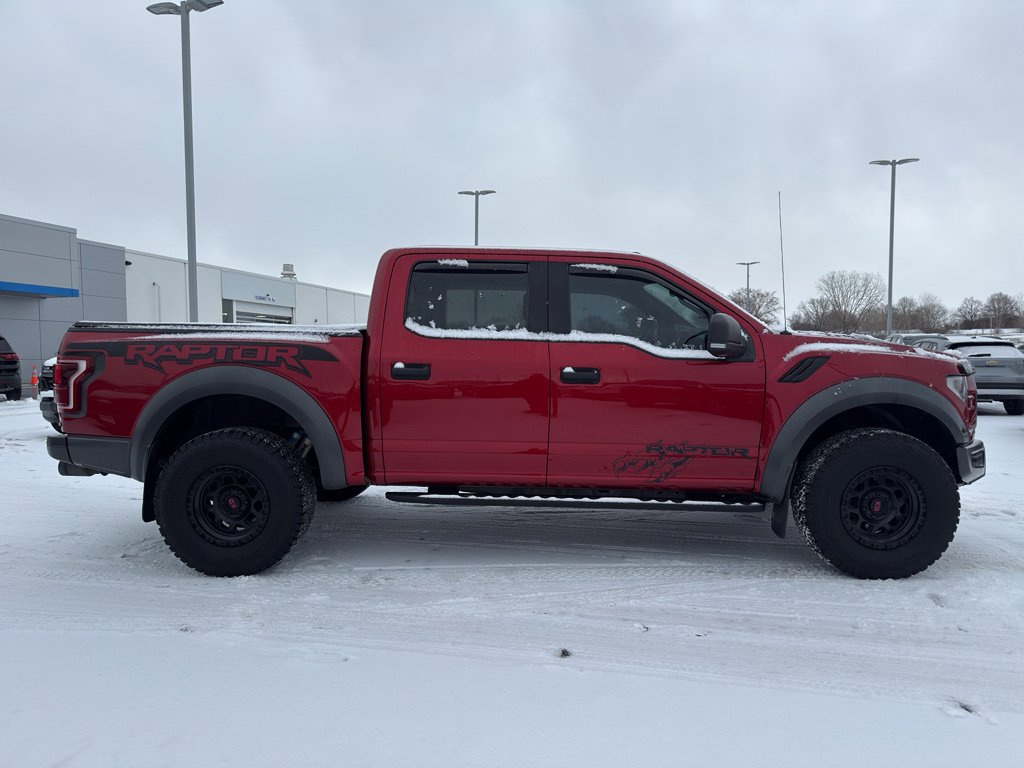 Used 2018 Ford F150 Raptor w/ Equipment Group 801A Mid image 4