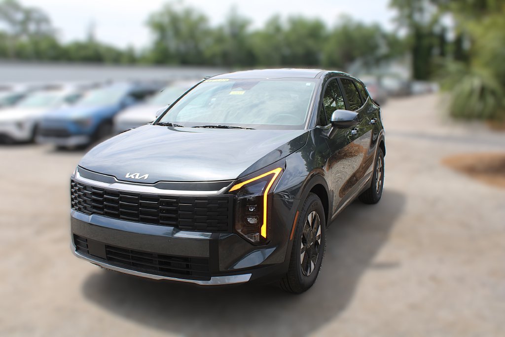 New 2027 Kia Sportage LX FWD image 15