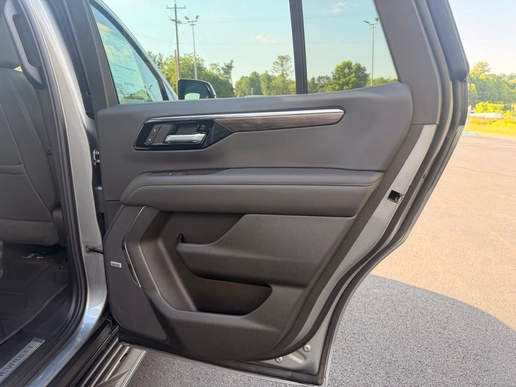 New 2026 Chevrolet Tahoe LT w/ Comfort Package AWD/4WD image 37