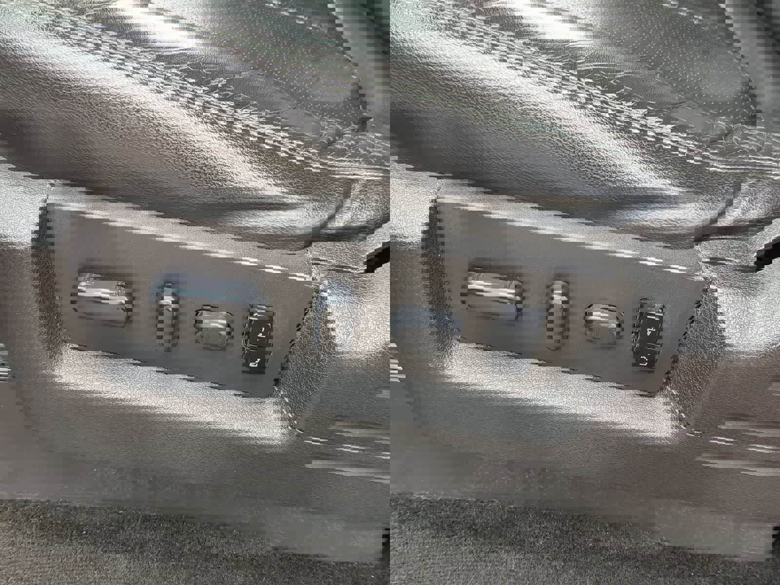 Used 2013 Ford F150 FX4 w/ Luxury Equipment Group image 17