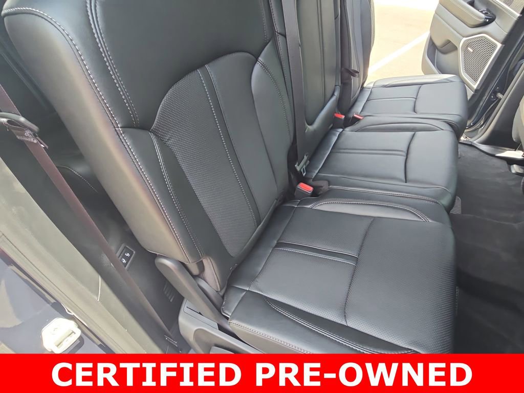 Used 2023 Jeep Wagoneer Series III w/ Preferred Equipment Group image 11