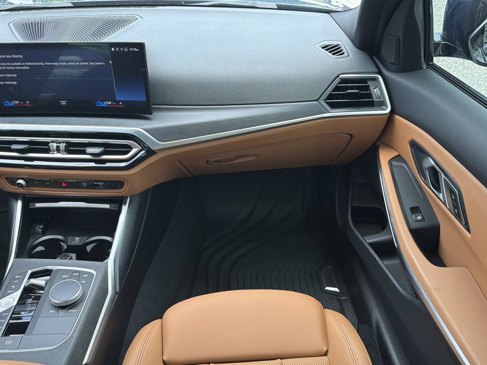 Used 2023 BMW 330i Sedan w/ Premium Package RWD image 16