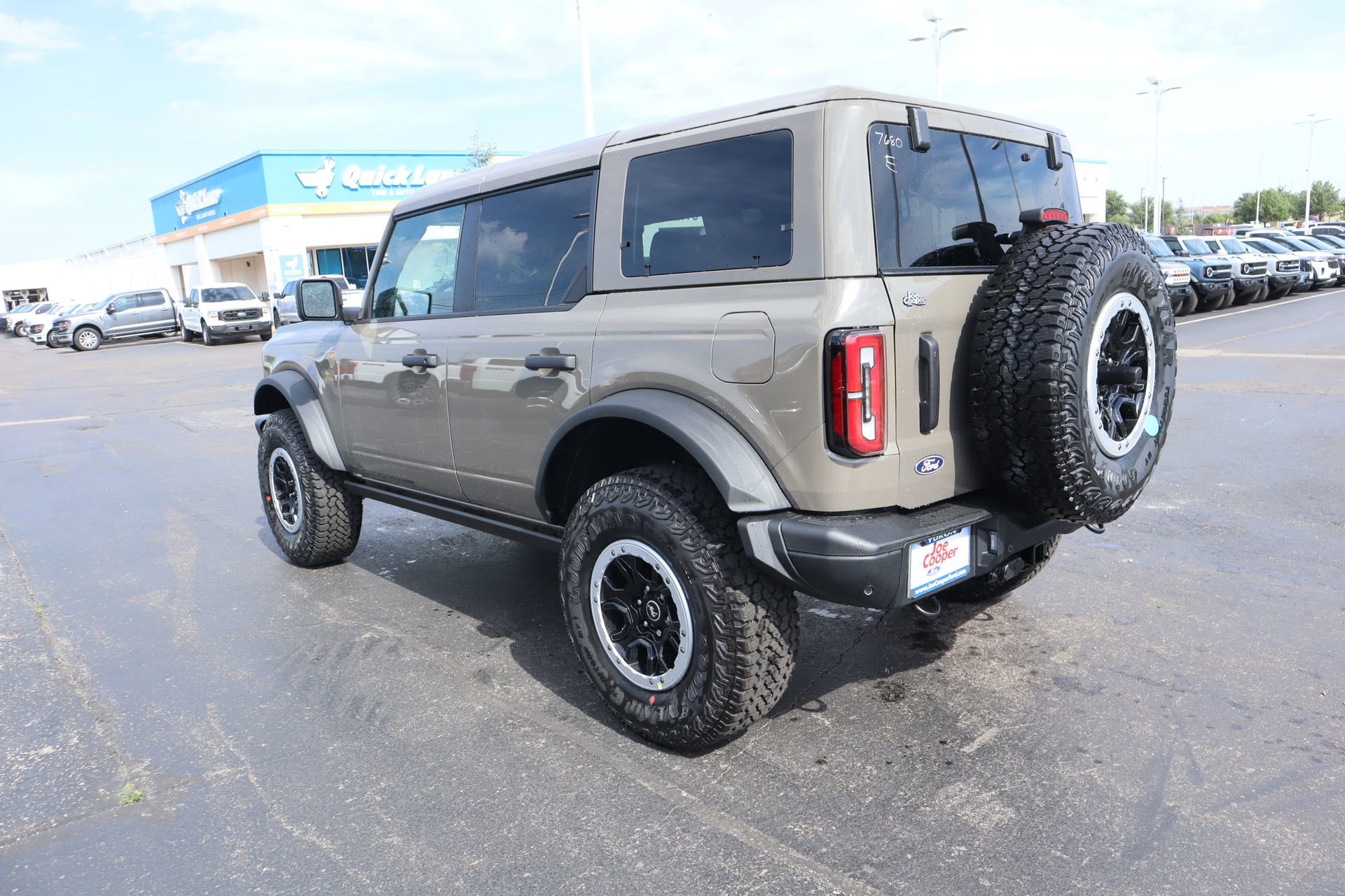 New 2026 Ford Bronco Badlands AWD/4WD image 25