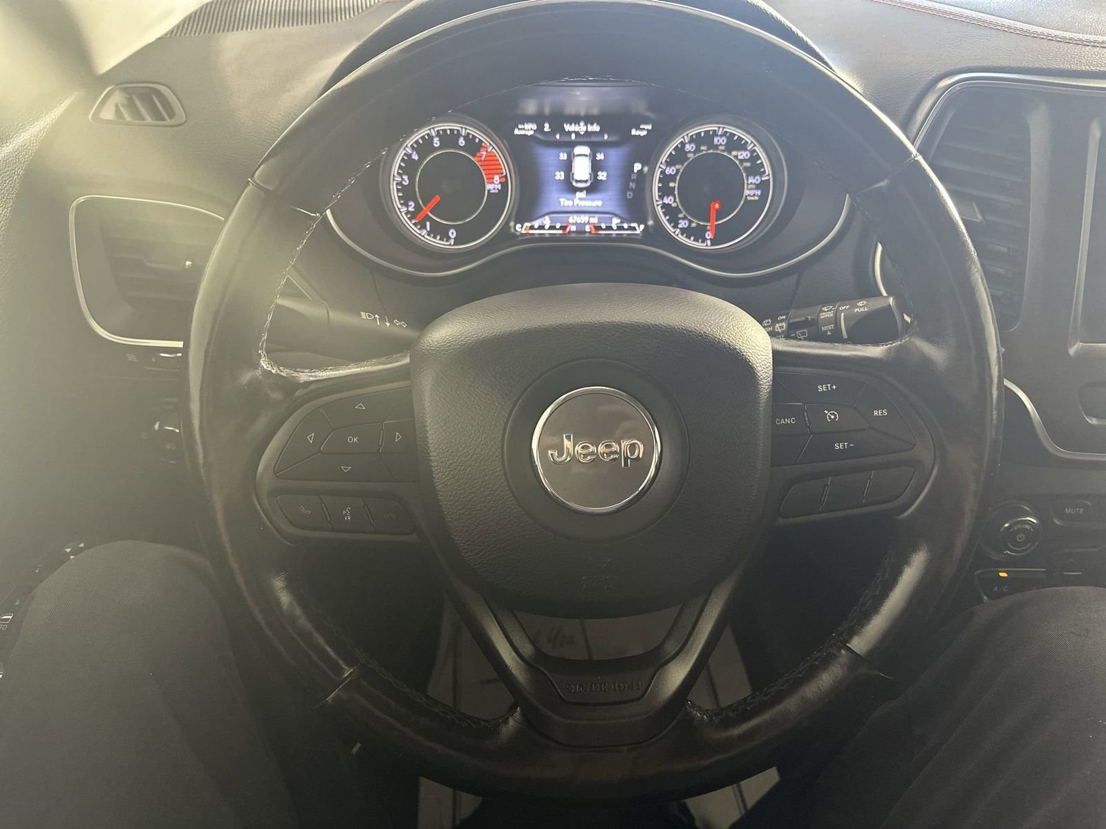 Used 2020 Jeep Cherokee Trailhawk w/ Cold Weather Group image 22