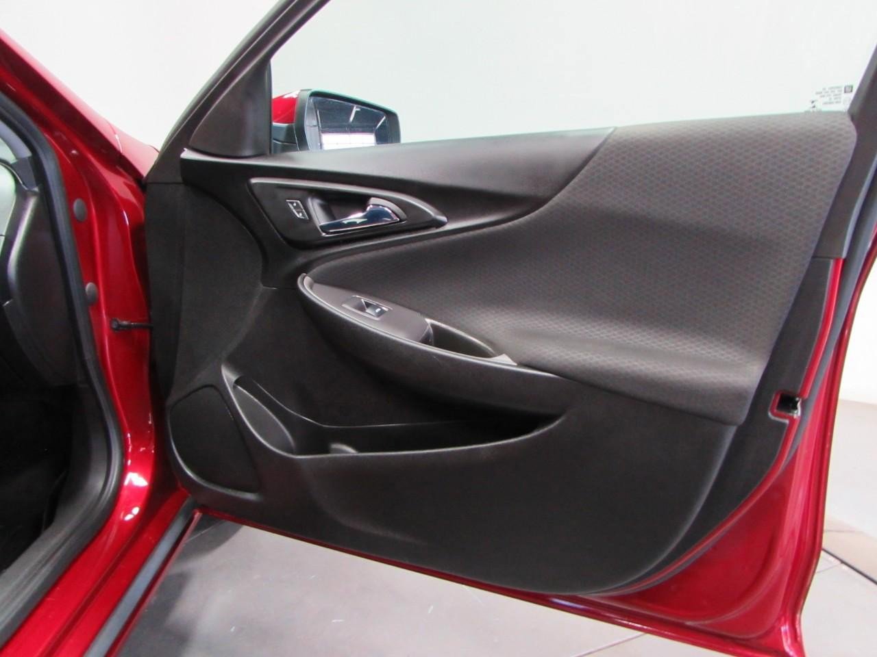 Used 2021 Chevrolet Malibu RS image 27