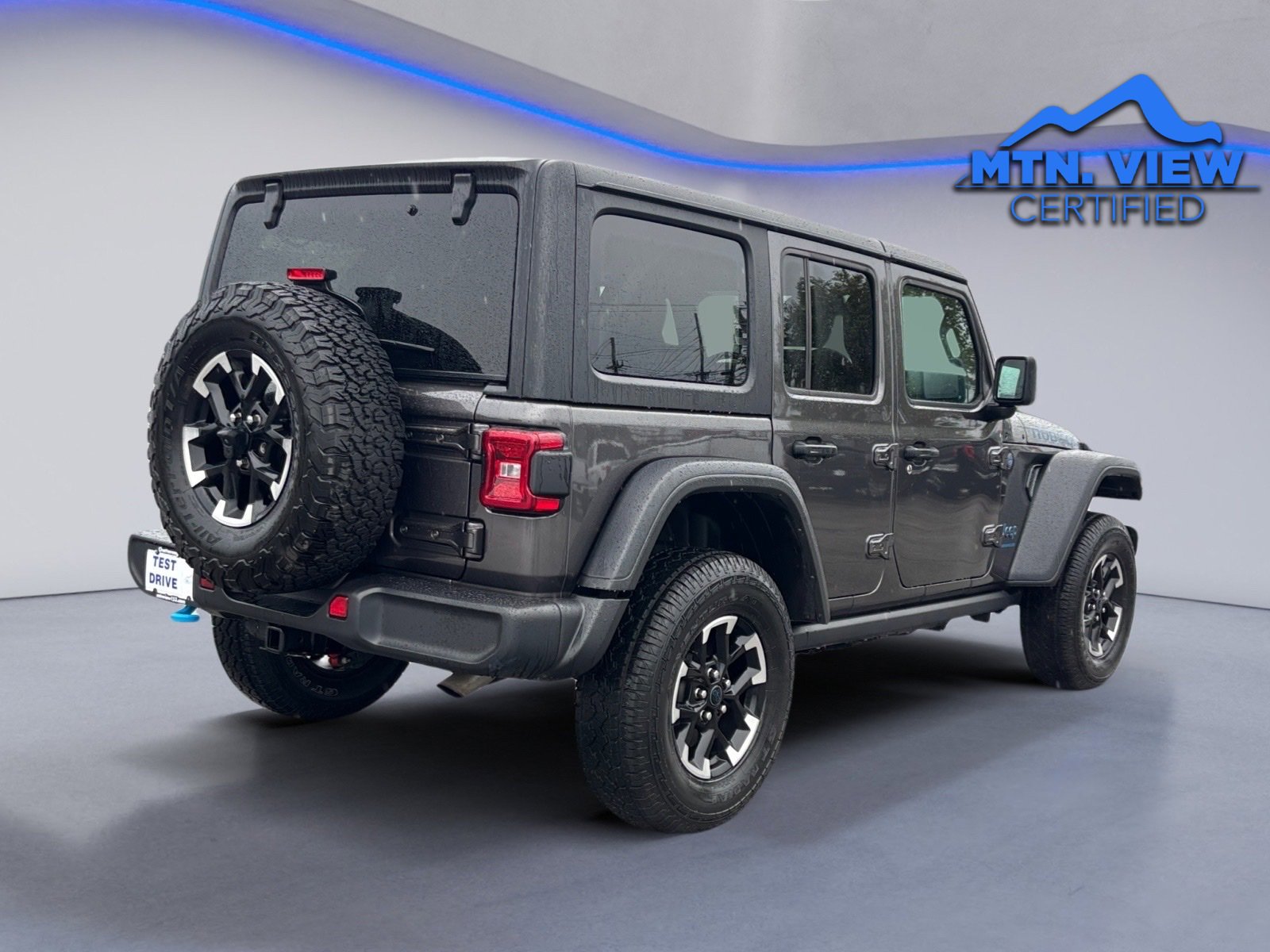 Used 2024 Jeep Wrangler Unlimited Rubicon 4xe image 11