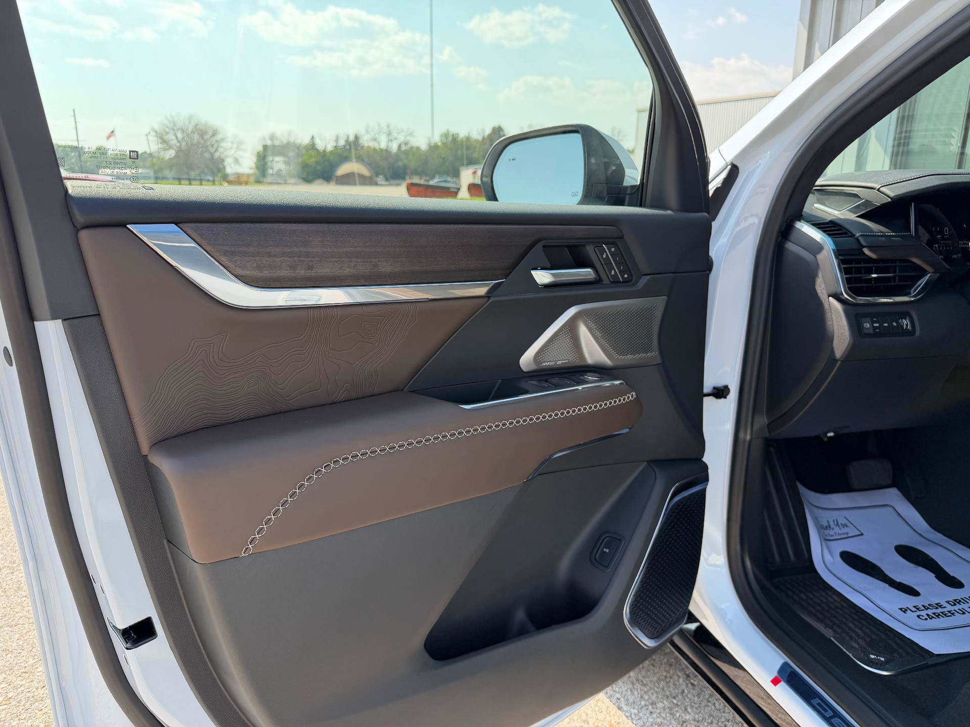 New 2027 GMC Acadia Denali Ultimate AWD/4WD image 10