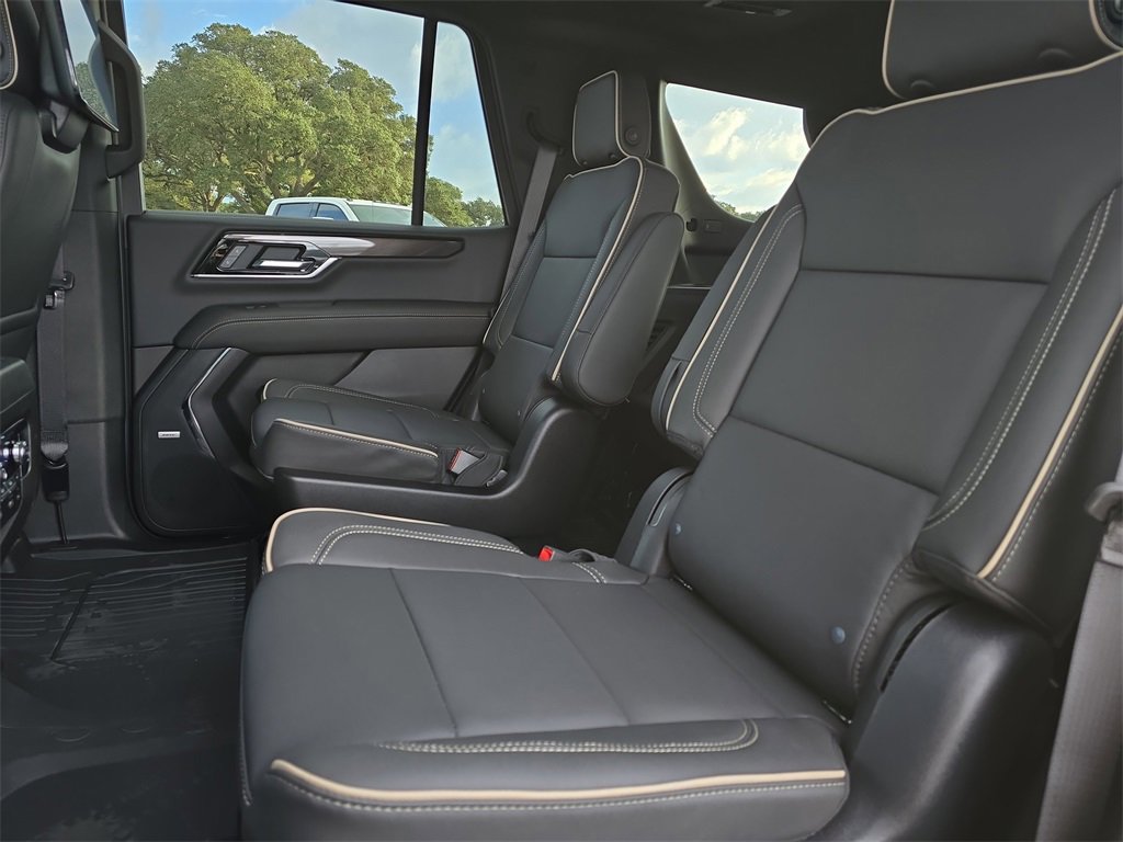 New 2026 GMC Yukon Elevation image 15