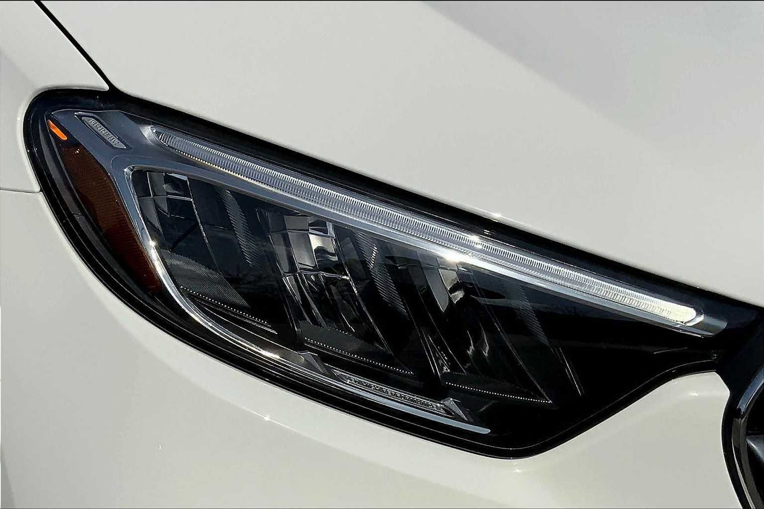 Certified 2025 Mercedes-Benz GLC 300 4MATIC image 17