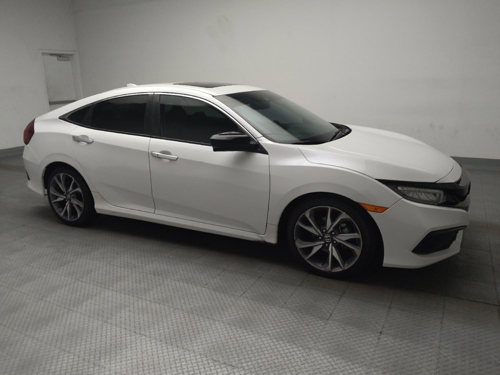 Used 2019 Honda Civic Touring image 11