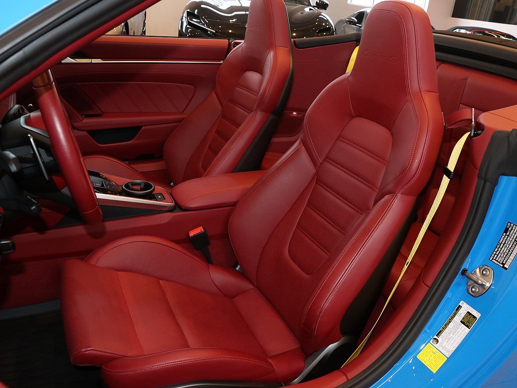 Used 2023 Porsche 911 Turbo S image 5