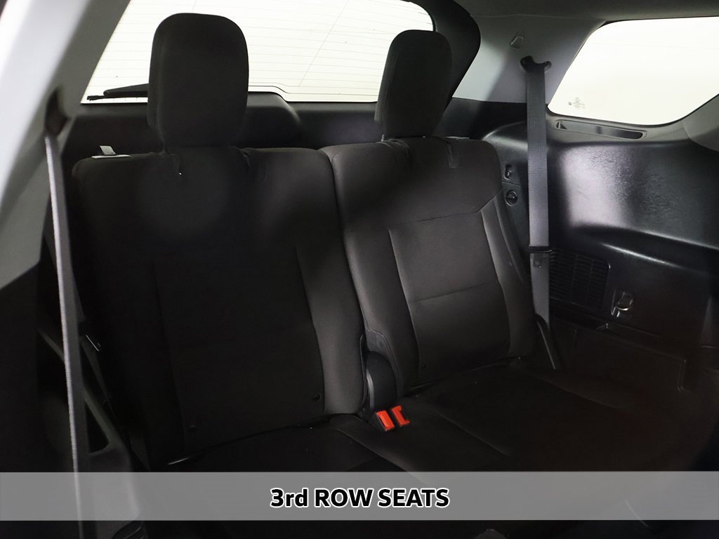 Used 2022 Ford Explorer XLT image 6