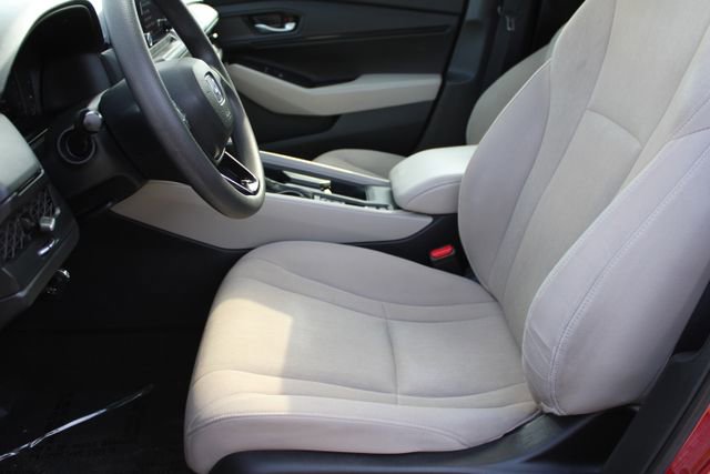 Used 2023 Honda Accord EX image 30