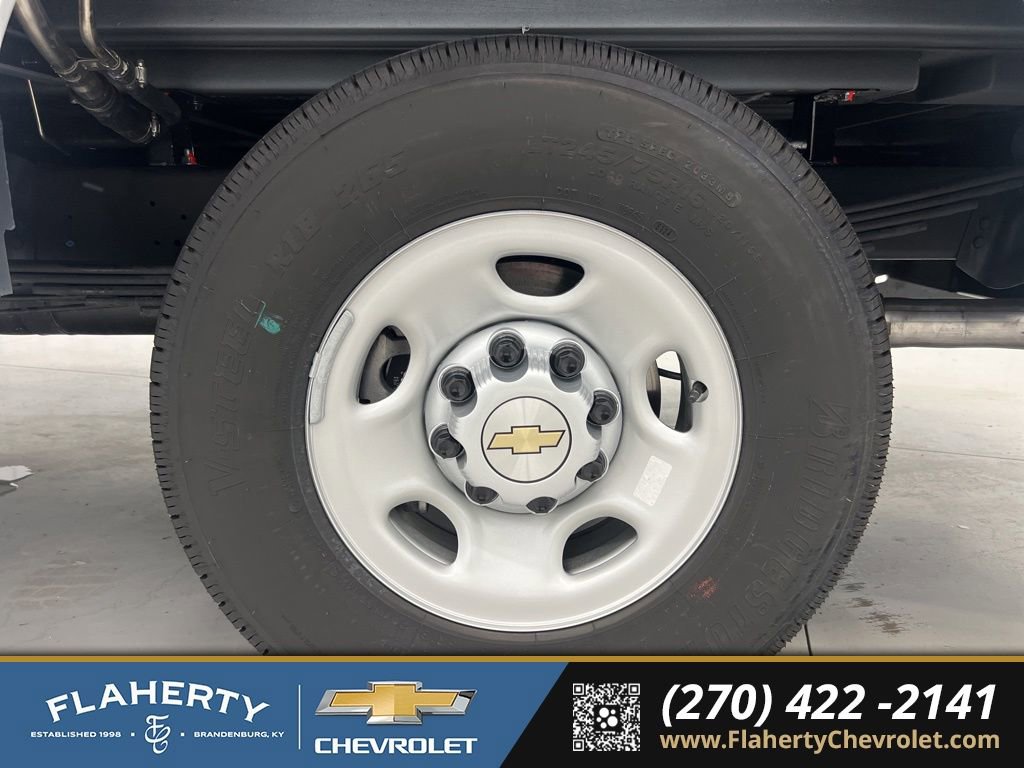 New 2025 Chevrolet Express 3500 w/ Power Convenience Package image 14