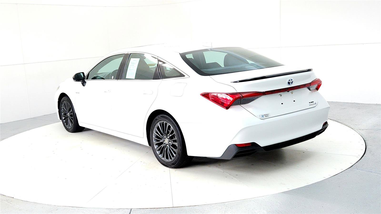 Certified 2020 Toyota Avalon XSE image 4