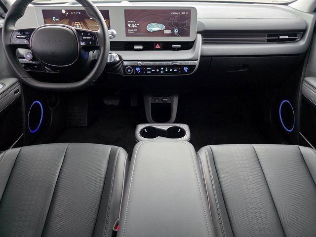 Used 2024 Hyundai Ioniq 5 Limited image 26